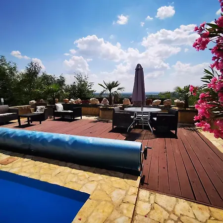 Villa Somlyo *