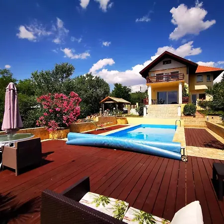 Villa Somlyo Fot