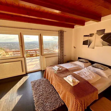 Somlyo Villa Fot